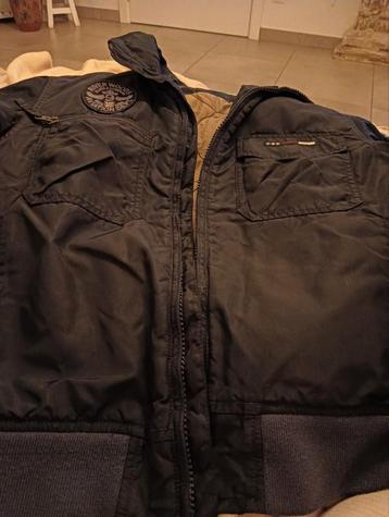 Jas jongen  beschikbaar voor biedingen