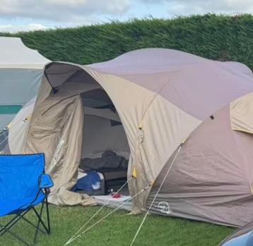 Quechua Pop up 4.2 beschikbaar voor biedingen