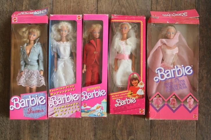 5x barbie poppen in doos (jaren 80), Verzamelen, Poppen, Gebruikt, Pop, Ophalen of Verzenden