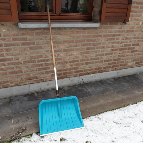 Sneeuwschop Gardena 50 cm, Tuin en Terras, Hand-tuingereedschap, Zo goed als nieuw, Schop, Ophalen
