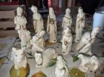 Kerststal figuren in beige met goud, Diversen, Kerst, Ophalen, Zo goed als nieuw