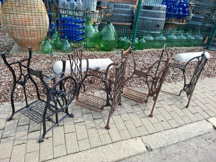 Socles de machines à coudre en fer forgé ! Très décoratif, Jardin & Terrasse, Décoration murale de jardin, Comme neuf, Enlèvement