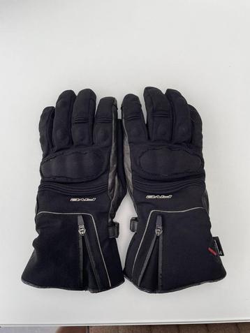 Motor handschoenen beschikbaar voor biedingen