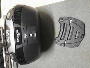 Topcase Givi disponible aux enchères