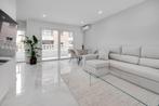 Gerenoveerd zuid gericht appartement/ strand in Torrevieja.., Torrevieja, Spanje, 3 kamers, Appartement