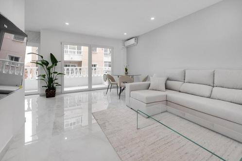 Gerenoveerd zuid gericht appartement/ strand in Torrevieja.., Immo, Buitenland, Spanje, Appartement, Stad