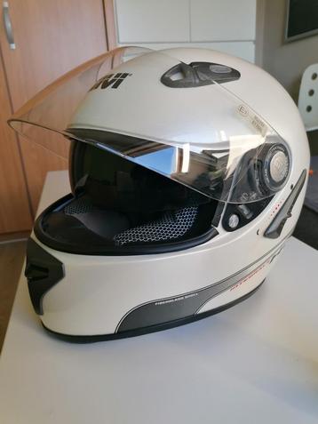 MOTORHELM GIVI   beschikbaar voor biedingen