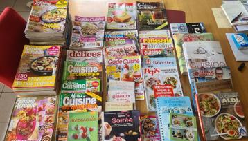 Lot de livres (12) et revues (+/- 134) de cuisine beschikbaar voor biedingen