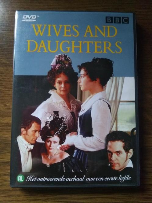 DVD - Wives and daughters (2 discs) - Miniserie in 4 delen, CD & DVD, DVD | Drame, Enlèvement ou Envoi