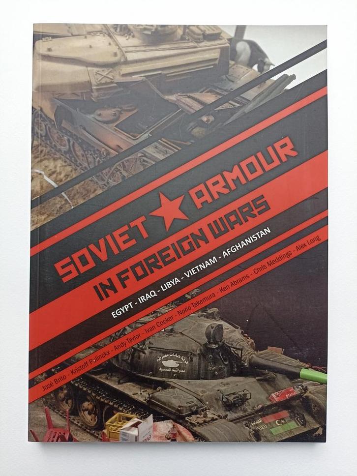 Boek "Soviet Armour in Foreign Wars", Hobby en Vrije tijd, Modelbouw | Figuren en Diorama's, Zo goed als nieuw, Ophalen of Verzenden