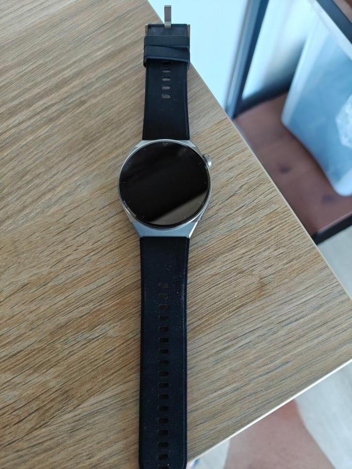smartwatch huawei GT, Handtassen en Accessoires, Smartwatches, Zo goed als nieuw, Android, Zilver, Afstand, Calorieverbanding