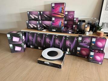 Groot lot Philips Hue smart home (Nieuw en tweedehands) disponible aux enchères