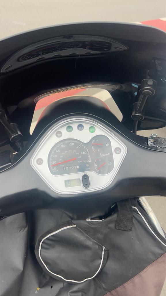 vespa 125 gts super, Motoren, Motoren | Piaggio, Particulier, Super Sport, 11 kW of minder, ABS, LED Verlichting, Sportuitlaat