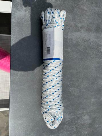 Touw 15m/diameter: 8mm beschikbaar voor biedingen