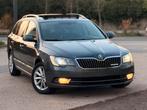 Te koop: Skoda Superb — Jaar 2015, Auto's, Voorwielaandrijving, Euro 5, Bluetooth, Bedrijf