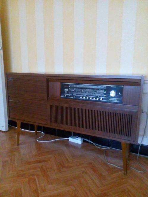 Vintage radio/platenspeler meubel, TV, Hi-fi & Vidéo, Chaîne Hi-fi, Utilisé, Autres marques, Enlèvement