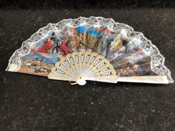 Vintage waaier / Spanje ( Costa Blanca ) beschikbaar voor biedingen
