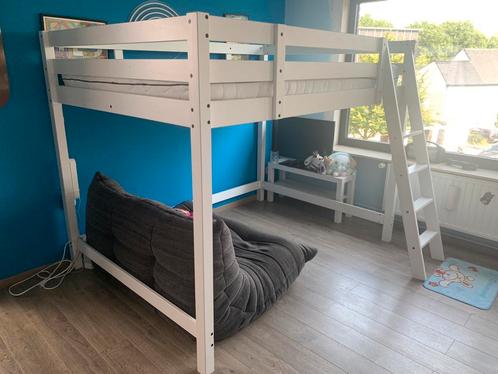 Hoogslaper Storä Ikea 140 x 200 wit + matras hoogte 164 cm, Huis en Inrichting, Slaapkamer | Stapelbedden en Hoogslapers, Gebruikt