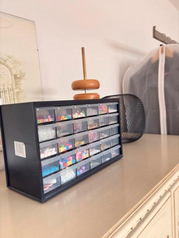 Zelf juwelen ontwerpen beschikbaar voor biedingen