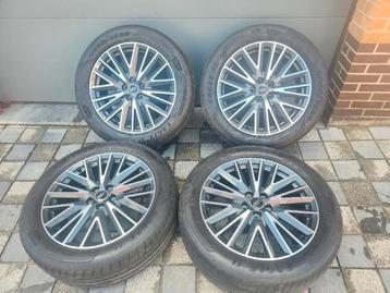 Audi Q3 19" 5x112 velgen + Goodyear-banden — Uitstekende sta beschikbaar voor biedingen