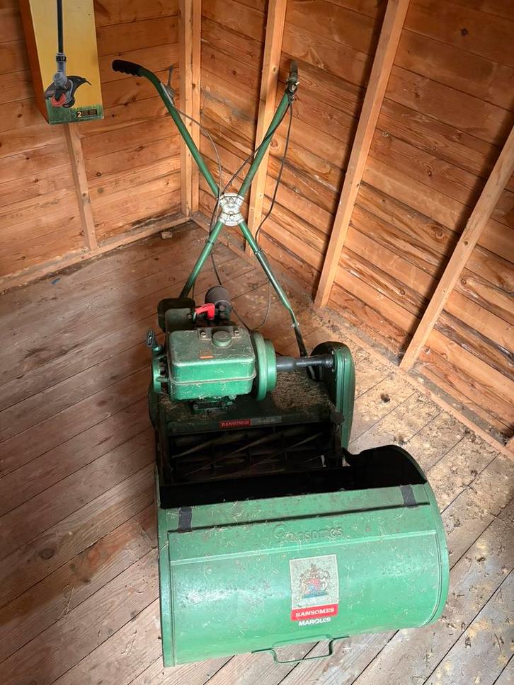 Ransomes grasmaaier - Briggs & Stratton motor, Tuin en Terras, Grasmaaiers, Zo goed als nieuw, Ophalen