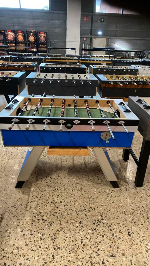 Blauwe Jupiter jaren 80 tafelvoetbal, Kinderen en Baby's, Speelgoed | Voetbaltafels, Zo goed als nieuw, Ophalen of Verzenden