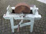 antieke slijpmolen, Ophalen