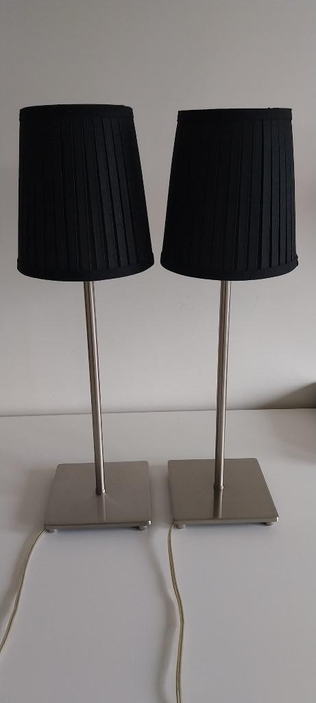 Tafel- of nachtlampen Ikea, Huis en Inrichting, Lampen | Lampenkappen, Zo goed als nieuw, Zwart, Ophalen of Verzenden