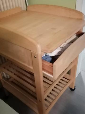 table à langer troll en très bon état. À récupérer uniquemen, Enlèvement, Utilisé