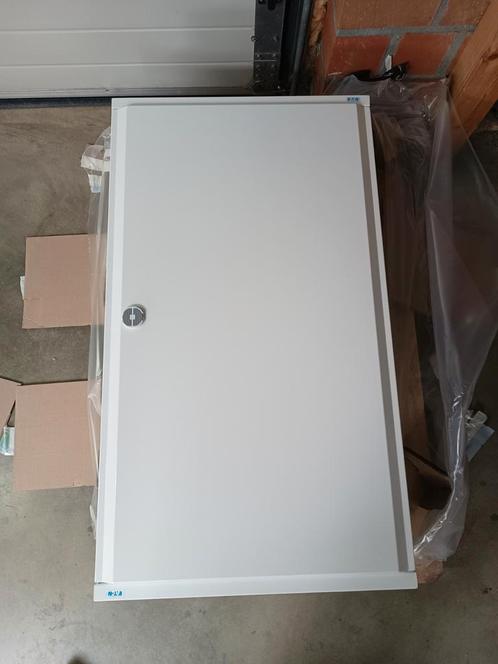 Eaton verdeelkast 144 mod, Doe-het-zelf en Bouw, Elektriciteit en Kabels, Nieuw, Ophalen