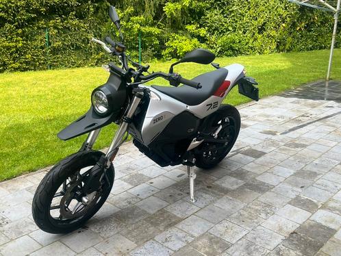Moto électrique Zero FXE 2022 de 11 kW, batterie de 7,2 kW, Motos, Motos | Marques Autre, Particulier, Autre, jusqu'à 11 kW, 2 cylindres