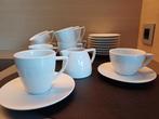 Nespresso set: koffietassen, cappuccinotassen en melkkan, Verzamelen, Zo goed als nieuw, Ophalen