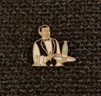 PIN - BUTLER - WAITER - OBER - KELNER - SERVEUR - GARCON, Verzamelen, Verzenden, Gebruikt, Overige onderwerpen, Speldje of Pin