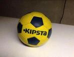 Voetbal Kipsta nr 4 geel blauw, Sport en Fitness, Ophalen, Gebruikt