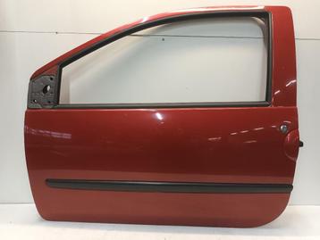 PORTIER LINKS VOOR Renault Twingo II (CN) (01-2007/09-2014) beschikbaar voor biedingen
