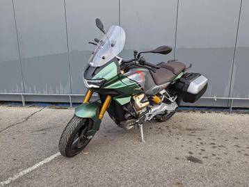 Moto Guzzi V100 Mandello S - 12 maanden garantie - BTW aftre