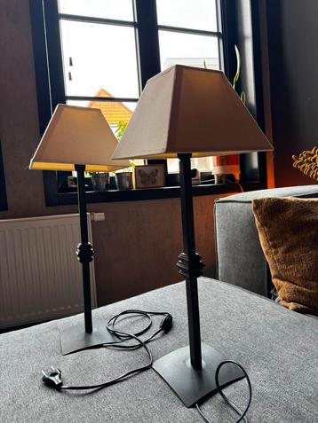 2x tafellamp beschikbaar voor biedingen