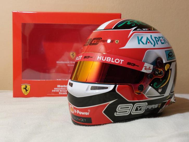 Charles Leclerc Ferrari F1 helm USA en Brazilië GP 2019 1:2, Verzamelen, Automerken, Motoren en Formule 1, Nieuw, Formule 1, Verzenden