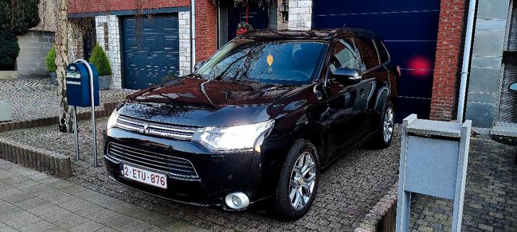 Mitsubishi Outlander PHEV, Autos, Mitsubishi, Particulier, Outlander, 4x4, ABS, Caméra de recul, Airbags, Bluetooth, Ordinateur de bord