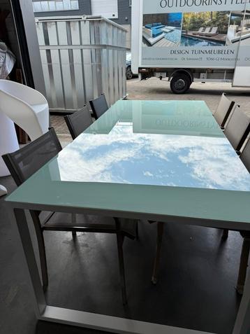 design tuinset met stoelen en gratis tafel normaal 1199€ beschikbaar voor biedingen