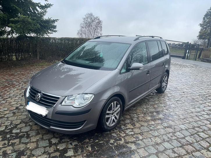 Vw touran 19tdi 105ch 6vit mod 2009 clim ja ctok, Autos, Volkswagen, Entreprise, Touran, ABS, Airbags, Air conditionné, Bluetooth
