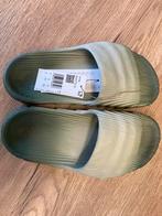 Adidas slippers, adilette 22, Kleding | Dames, Schoenen, Nieuw, Groen, Slippers, Ophalen of Verzenden