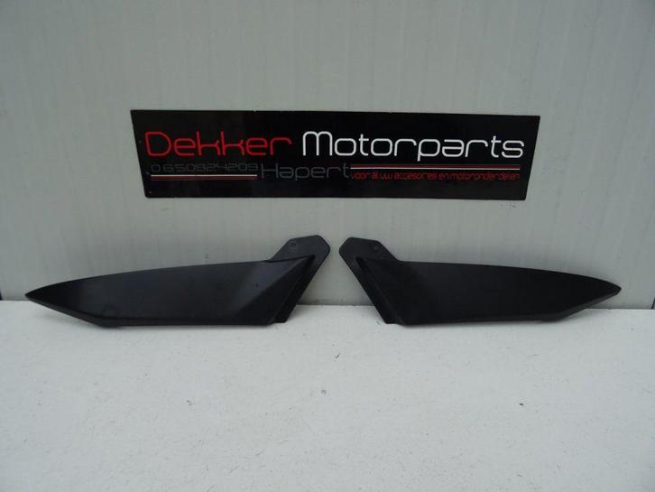 Tankkapjes / 2x Tankkap Yamaha YZF R1 2002-2003 RN09, Motoren, Onderdelen | Yamaha, Gebruikt, Ophalen of Verzenden