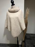Mooie poncho, Ophalen, Zo goed als nieuw