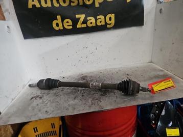 Aandrijfas rechts-voor van een Peugeot 207 beschikbaar voor biedingen