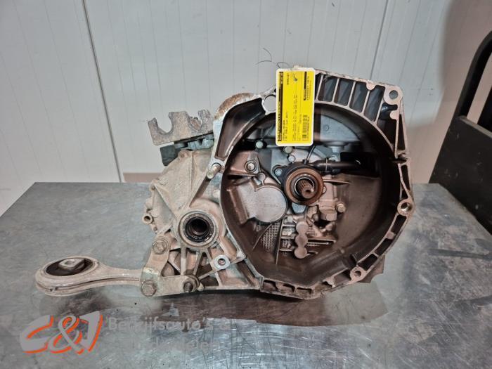 Versnellingsbak van een Fiat Doblo, Auto-onderdelen, Transmissie en Toebehoren, Fiat, Gebruikt, 3 maanden garantie, Ophalen of Verzenden