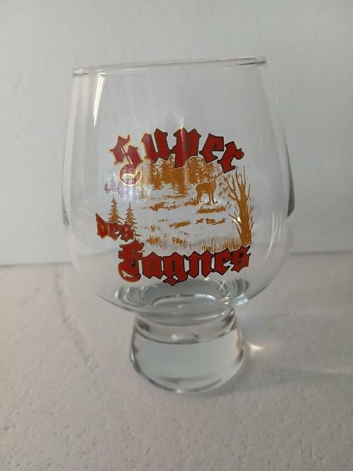 Oud SUPER DES FAGNES staand glas in perfecte staat, Verzamelen, Biermerken, Zo goed als nieuw, Glas of Glazen, Overige merken