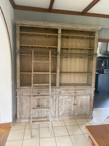 Bibliothèque beschikbaar voor biedingen