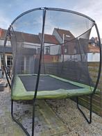 Grote trampoline, Enlèvement