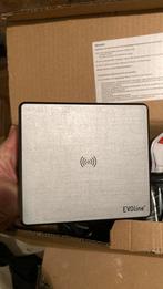 Stopcontact met usb van evoline square80, Ophalen, Zo goed als nieuw, Stopcontact